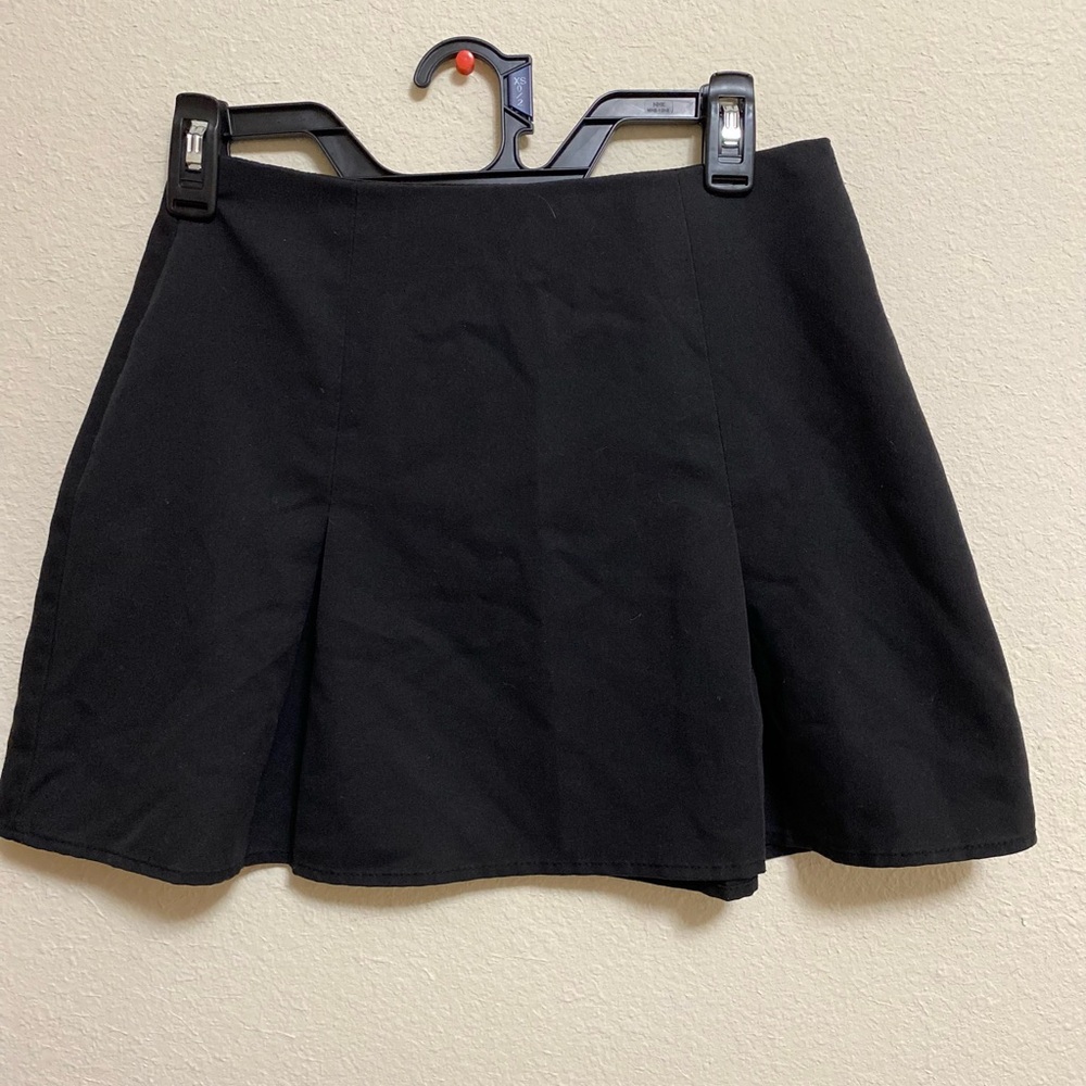 High-Waisted Plain Pleated Mini Skirt
